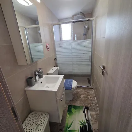 Апартаменты Cozy Loft Лоутраки